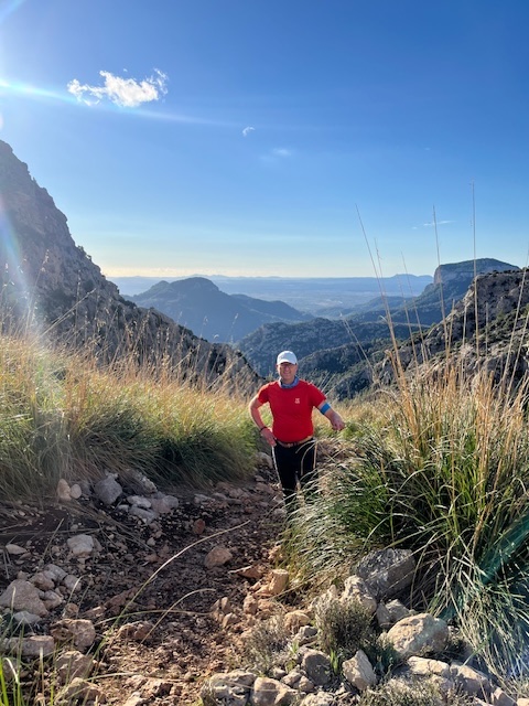 Focco Prins on the Leadership Trail, mountain path